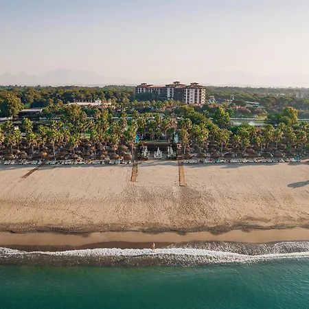 منتجع Selectum Family 5*
