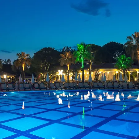 منتجع Selectum Family 5*