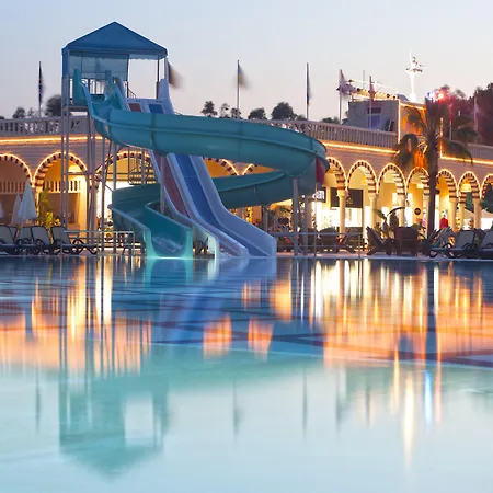 Selectum Family منتجع