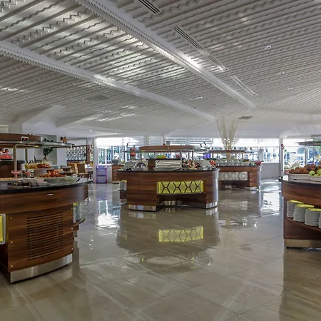 Selectum Family منتجع 5*